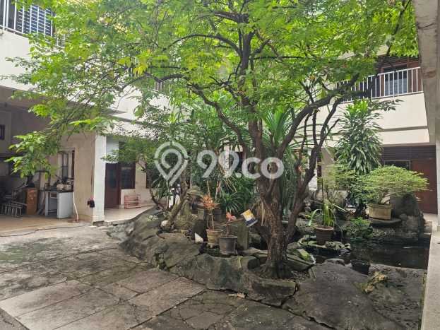 Rumah Elit Modern Siap Huni di Surabaya Kota Surabaya Rumah Elit Modern Siap Huni di Surabaya Kota Surabaya