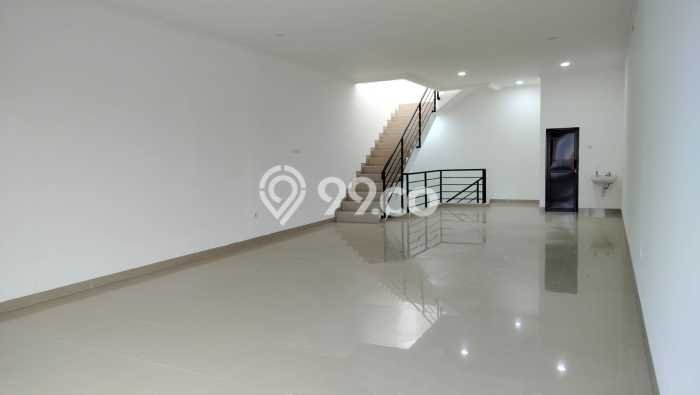 Untuk Dijual! Ruko di Mangga Besar Jakarta Barat LT 231m2 / LB 318m2 Kawasan Bisnis Untuk Dijual! Ruko di Mangga Besar Jakarta Barat LT 231m2 / LB 318m2 Kawasan Bisnis