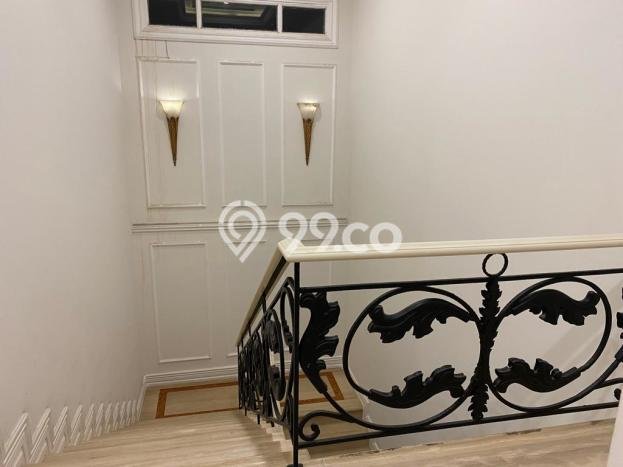 Hunian Mewah Dijual LT 310m2 di Kelapa Gading, Jakarta Utara Hunian Mewah Dijual LT 310m2 di Kelapa Gading, Jakarta Utara