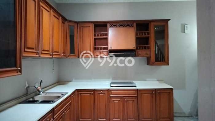 Siap Huni Rumah Mewah 4 Kamar di Kelapa Gading Dekat ke Mana Saja Siap Huni Rumah Mewah 4 Kamar di Kelapa Gading Dekat ke Mana Saja
