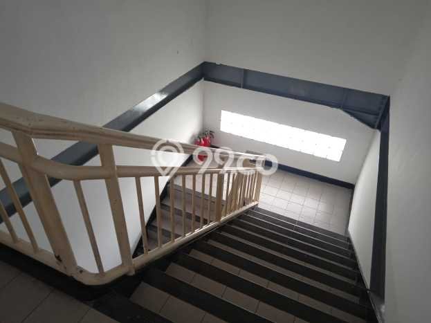 Unit Gudang Dijual di Jakarta Timur LT 685m2 & LB 1450m2 Unit Gudang Dijual di Jakarta Timur LT 685m2 & LB 1450m2