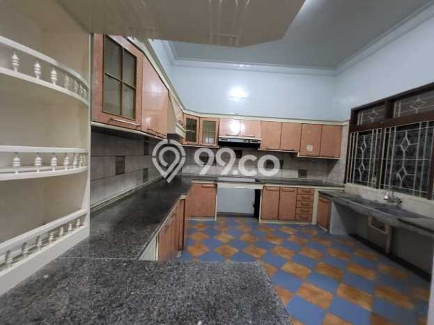 Unit Kost Dijual di Kemanggisan dengan 16 Kamar Area Strategis Unit Kost Dijual di Kemanggisan dengan 16 Kamar Area Strategis