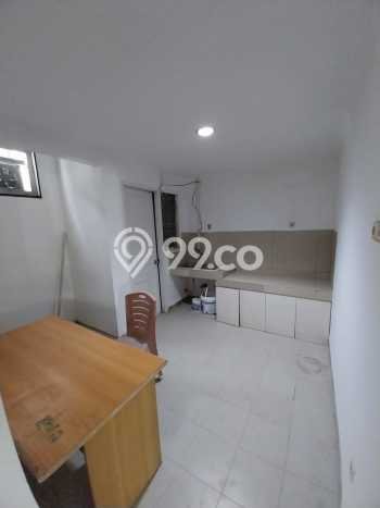 Rumah sewa siap huni 4 Kamar Tidur di Pantai Indah Kapuk, Jakarta Utara Rumah sewa siap huni 4 Kamar Tidur di Pantai Indah Kapuk, Jakarta Utara