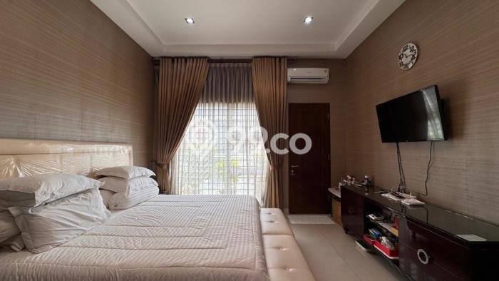 Dijual Rumah Mewah Elegan Dengan View Cantik di Pluit, Jakarta Utara Dijual Rumah Mewah Elegan Dengan View Cantik di Pluit, Jakarta Utara