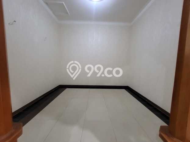 Unit Kost Dijual di Kemanggisan dengan 16 Kamar Area Strategis Unit Kost Dijual di Kemanggisan dengan 16 Kamar Area Strategis