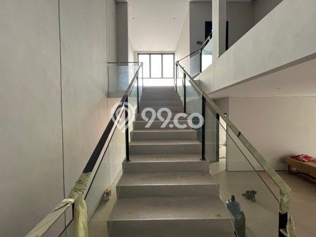 Rumah Luxury Modern Siap Huni di Cinere Jakarta Selatan Rumah Luxury Modern Siap Huni di Cinere Jakarta Selatan
