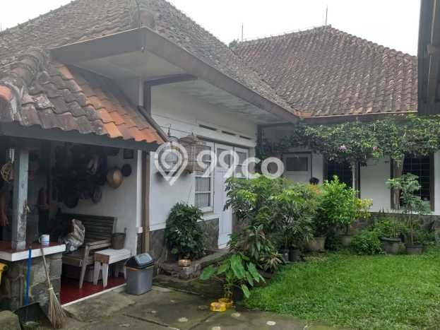 Rumah Mewah LB 215m2 Siap Huni Desain Elegan di Dago, Bandung Rumah Mewah LB 215m2 Siap Huni Desain Elegan di Dago, Bandung