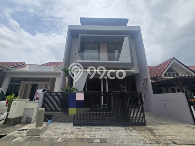 Rumah Mewah LB 230m2 Siap Pakai Desain Elegan di Citraland, Surabaya Rumah Mewah LB 230m2 Siap Pakai Desain Elegan di Citraland, Surabaya