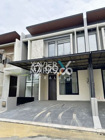 Rumah Mewah LB 158m2 Siap Huni Desain Elegan di Citraland, Surabaya Rumah Mewah LB 158m2 Siap Huni Desain Elegan di Citraland, Surabaya