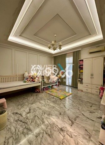 Rumah Luxury Modern Siap Huni di Kertajaya Surabaya Rumah Luxury Modern Siap Huni di Kertajaya Surabaya