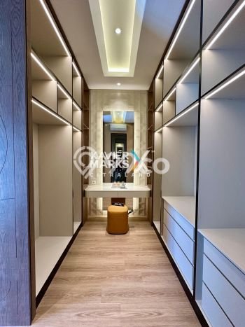 Hunian Mewah LB 355m2 Siap Pakai Desain Elegan di Citraland, Surabaya Hunian Mewah LB 355m2 Siap Pakai Desain Elegan di Citraland, Surabaya