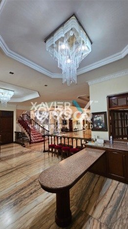Jual Rumah Luas Megah Dengan View Cantik di Dharma Husada, Surabaya Jual Rumah Luas Megah Dengan View Cantik di Dharma Husada, Surabaya