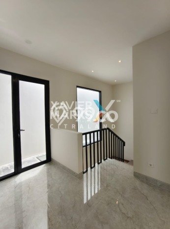 For Sale Rumah Elit Exclusive di Sambikerep, Surabaya For Sale Rumah Elit Exclusive di Sambikerep, Surabaya
