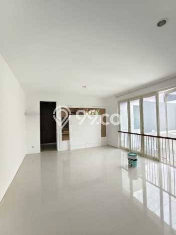 Rumah Mewah Dijual LT 383m2 di Sambikerep, Surabaya Rumah Mewah Dijual LT 383m2 di Sambikerep, Surabaya