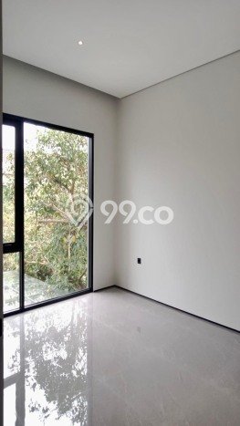 Ready to Use! Luxury House LT 208m2 Desain Elegan di BSD Ready to Use! Luxury House LT 208m2 Desain Elegan di BSD
