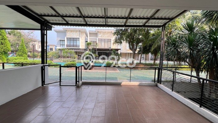 Dijual Rumah Mewah Elegan Dengan View Cantik di BSD, Tangerang Dijual Rumah Mewah Elegan Dengan View Cantik di BSD, Tangerang