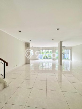 Rumah Elit Modern Tanpa Renovasi di BSD Tangerang Rumah Elit Modern Tanpa Renovasi di BSD Tangerang
