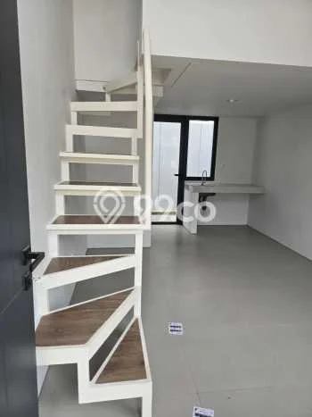 Disewakan Segera Rumah Kondisi Bagus di Area Legok, Tangerang Disewakan Segera Rumah Kondisi Bagus di Area Legok, Tangerang