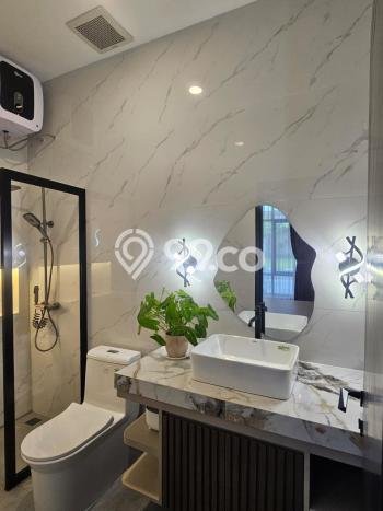 For Sale! Luxury House LT 240m2 Desain Modern di Alam Sutera For Sale! Luxury House LT 240m2 Desain Modern di Alam Sutera