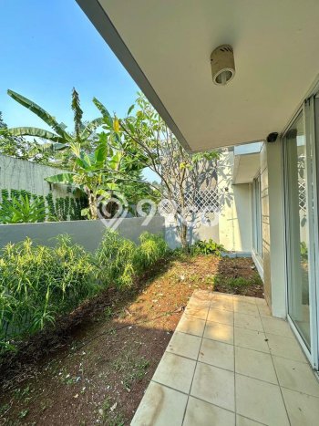 Rumah Elit Modern Tanpa Renovasi di BSD Tangerang Rumah Elit Modern Tanpa Renovasi di BSD Tangerang