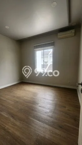 Disewakan Rumah Murah di Gading Serpong Tangerang Punya 5 KT Disewakan Rumah Murah di Gading Serpong Tangerang Punya 5 KT