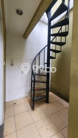Jarang Ada! Rumah Sewa 4 Kamar Nyaman Siap Huni Gading Serpong Jarang Ada! Rumah Sewa 4 Kamar Nyaman Siap Huni Gading Serpong