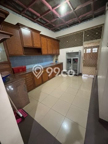 Rumah Elit Modern Tanpa Renovasi di Modernland Tangerang Rumah Elit Modern Tanpa Renovasi di Modernland Tangerang