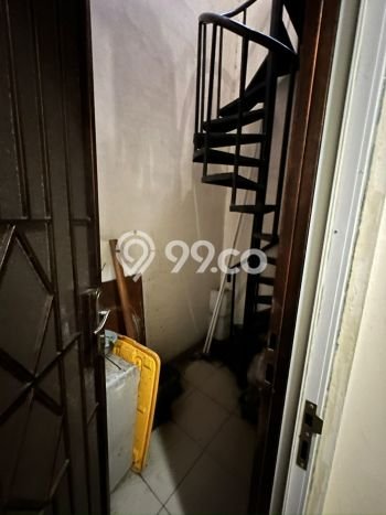 Rumah Luas Asri 4 KT Siap Pakai di Gading Serpong Tangerang Rumah Luas Asri 4 KT Siap Pakai di Gading Serpong Tangerang