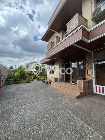 Rumah Elit Modern Tanpa Renovasi di Modernland Tangerang Rumah Elit Modern Tanpa Renovasi di Modernland Tangerang