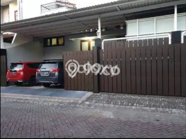 Rumah Elit LB 200m2 Siap Huni Desain Elegan di Citraland, Surabaya Rumah Elit LB 200m2 Siap Huni Desain Elegan di Citraland, Surabaya