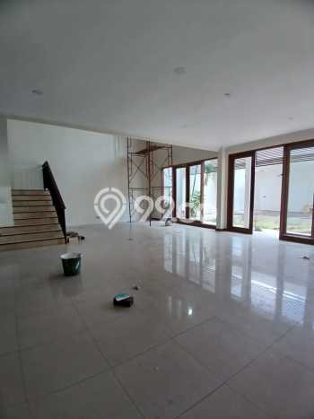 Hunian Elit LB 550m2 Siap Huni Desain Elegan di Graha, Surabaya Hunian Elit LB 550m2 Siap Huni Desain Elegan di Graha, Surabaya