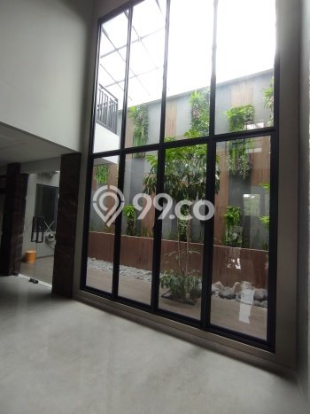 Jual Rumah Mewah Elegan Dengan View Eksklusif di Citraland, Surabaya Jual Rumah Mewah Elegan Dengan View Eksklusif di Citraland, Surabaya