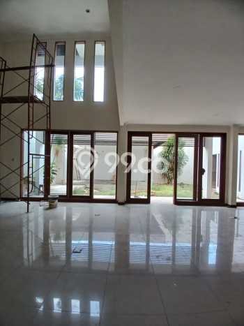 Hunian Elit LB 550m2 Siap Huni Desain Elegan di Graha, Surabaya Hunian Elit LB 550m2 Siap Huni Desain Elegan di Graha, Surabaya