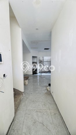 Ready to Use! Premium House LT 135m2 Desain Elegan di Citraland Ready to Use! Premium House LT 135m2 Desain Elegan di Citraland