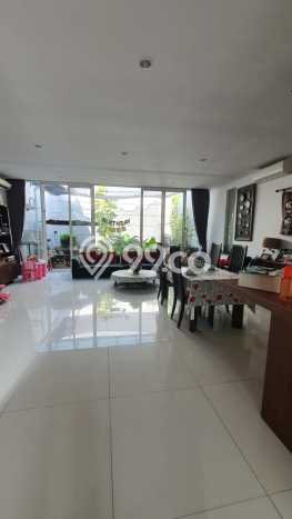 Rumah Mewah LB 400m2 Siap Huni Desain Elegan di Pakuwon Indah, Surabaya Rumah Mewah LB 400m2 Siap Huni Desain Elegan di Pakuwon Indah, Surabaya