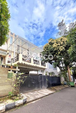 For Sale! Luxury House LT 162m2 Desain Elegan di Tanah Kusir For Sale! Luxury House LT 162m2 Desain Elegan di Tanah Kusir