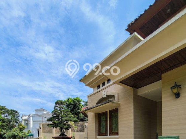 Hunian Mewah LB 279m2 Siap Pakai Desain Elegan di BSD, Tangerang Hunian Mewah LB 279m2 Siap Pakai Desain Elegan di BSD, Tangerang