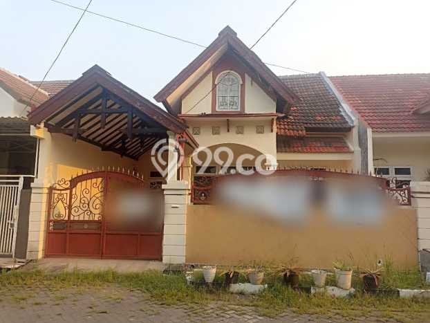 For Sale Rumah 2 Kamar Lokasi Ideal Bagus dan Strategis di Sidoarjo For Sale Rumah 2 Kamar Lokasi Ideal Bagus dan Strategis di Sidoarjo