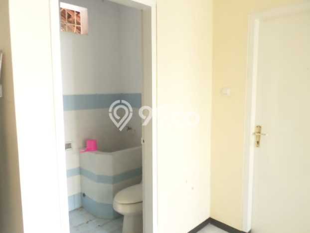 Dijual Rumah Minimalis Bagus Punya 2 KT di Sidoarjo Sidoarjo - Dijual Rumah Minimalis Bagus Punya 2 KT di Sidoarjo Sidoarjo -