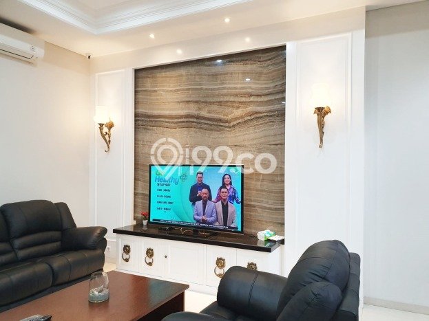 Rumah Mewah LB 560m2 Siap Pakai Desain Elegan di Gading Serpong The Spring, Tangerang Rumah Mewah LB 560m2 Siap Pakai Desain Elegan di Gading Serpong The Spring, Tangerang