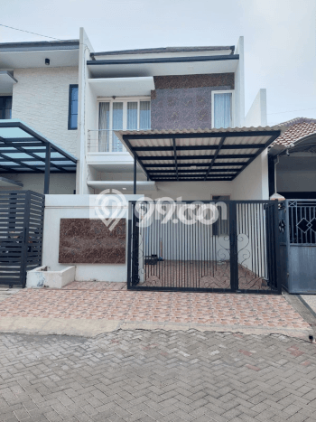 Rumah Luas Asri 3 KT Siap Huni di Mulyosari Surabaya Rumah Luas Asri 3 KT Siap Huni di Mulyosari Surabaya
