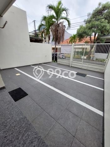 Rumah Elit Modern Siap Huni di Manyar Surabaya Rumah Elit Modern Siap Huni di Manyar Surabaya