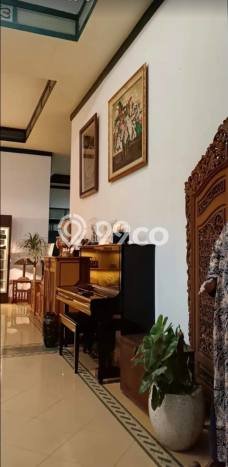 Rumah Luxury Modern Tanpa Renovasi di Manyar Surabaya Rumah Luxury Modern Tanpa Renovasi di Manyar Surabaya