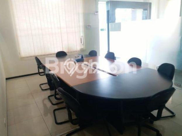 Kantor Dijual di Surabaya LT 428m2 & LB 400m2 Lokasi Terbaik! Kantor Dijual di Surabaya LT 428m2 & LB 400m2 Lokasi Terbaik!