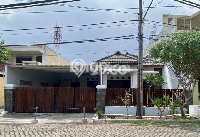 Rumah area Sukolilo, Surabaya, Luas 176m² Bangunan 120m² Rumah area Sukolilo, Surabaya, Luas 176m² Bangunan 120m²