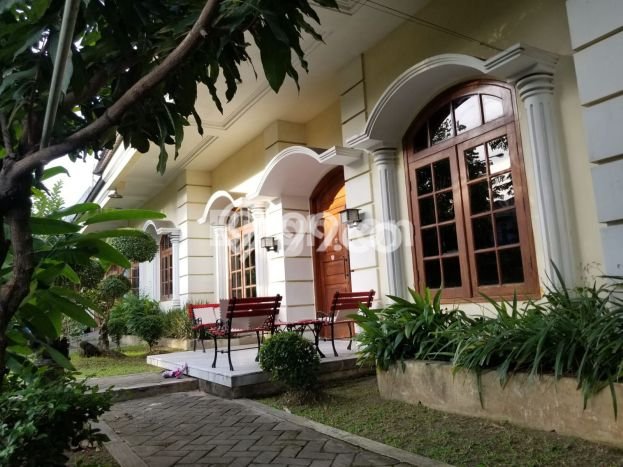 SEGERA MILIKI! Rumah di kertajaya, Surabaya, Luas 780m2m² LB 1000m2m² SEGERA MILIKI! Rumah di kertajaya, Surabaya, Luas 780m2m² LB 1000m2m²