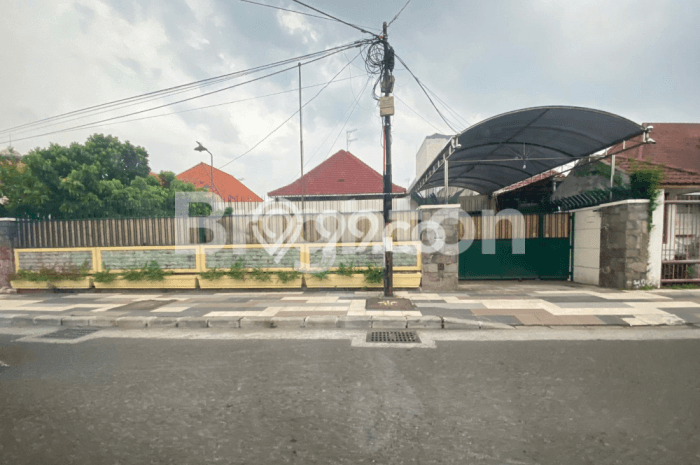 Rumah Eksklusif Siap Huni LT 619m2 di Wonokromo, Surabaya Rumah Eksklusif Siap Huni LT 619m2 di Wonokromo, Surabaya