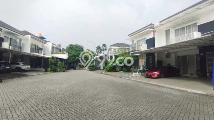 Jual Rumah Luas Elegan Dengan View Cantik di BSD, Tangerang Jual Rumah Luas Elegan Dengan View Cantik di BSD, Tangerang