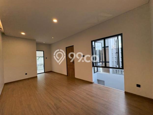 Rumah Mewah LB 190m2 Siap Pakai Desain Elegan di BSD, Tangerang Rumah Mewah LB 190m2 Siap Pakai Desain Elegan di BSD, Tangerang