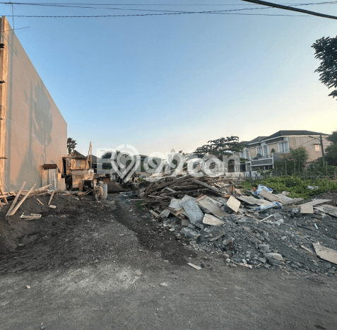 Jarang Ada! Tanah di Tenggilis Mejoyo Punya Luas 179m2 HGB Jarang Ada! Tanah di Tenggilis Mejoyo Punya Luas 179m2 HGB